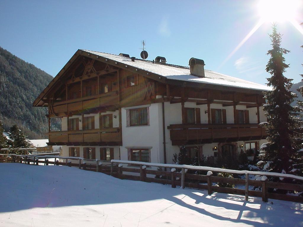 Residence Gruenwald Valles Extérieur photo